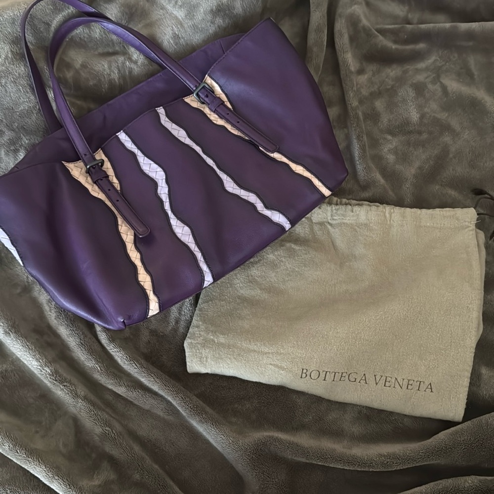 Bottega Veneta Monalisa Tote Bag in Purple Glimmer Washed Nappa Intrecciato